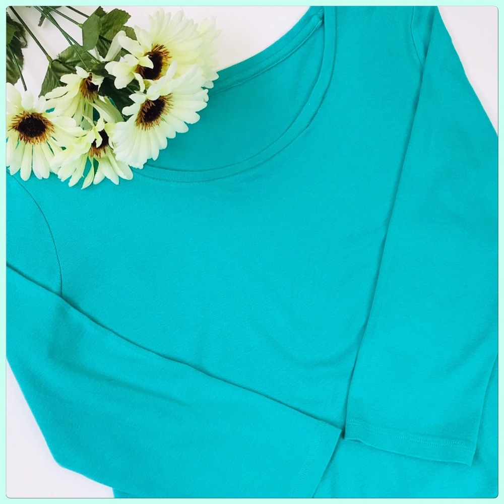 Soft Turquoise Blue 3/4 Sleeve Tee Size M - Picture 2 of 8